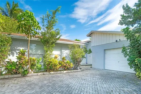 4093 NW 1st Place Deerfield Beach FL 33442