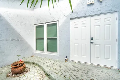 4093 NW 1st Place Deerfield Beach FL 33442