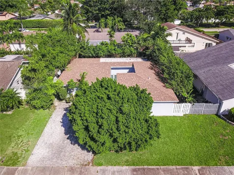 4093 NW 1st Place Deerfield Beach FL 33442