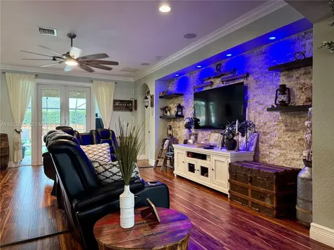 2135 NW 14th Terrace Homestead FL 33030