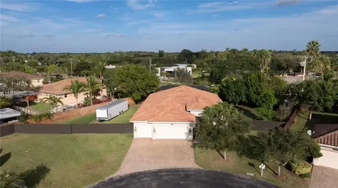 2135 NW 14th Terrace Homestead FL 33030