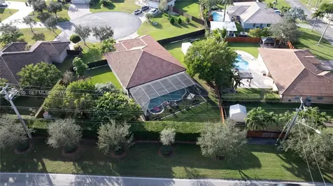 2135 NW 14th Terrace Homestead FL 33030