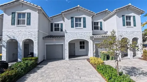 1114 SE 27th Terrace Homestead FL 33035