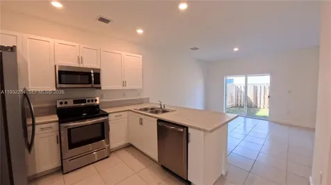 1114 SE 27th Terrace Homestead FL 33035