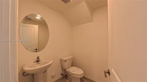 1114 SE 27th Terrace Homestead FL 33035
