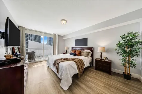 1200 Brickell Bay Drive Miami FL 33131