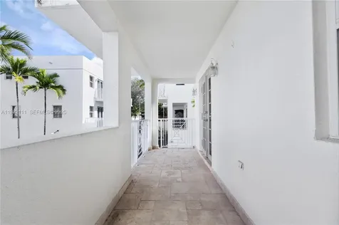 929 SW 11th Street Miami FL 33129