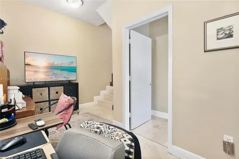 929 SW 11th Street Miami FL 33129