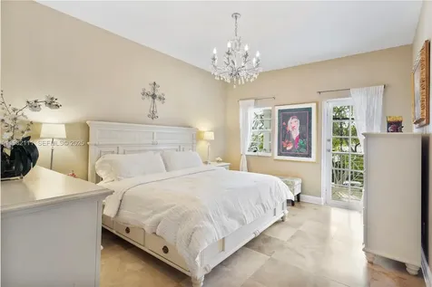 929 SW 11th Street Miami FL 33129