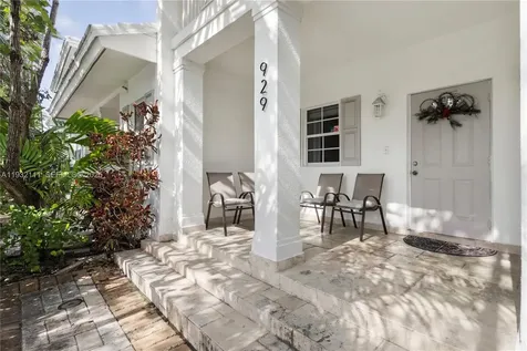 929 SW 11th Street Miami FL 33129