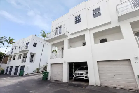 929 SW 11th Street Miami FL 33129