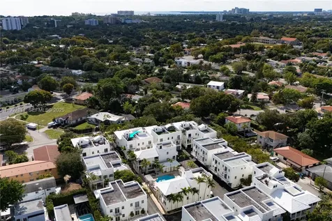 929 SW 11th Street Miami FL 33129