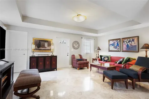 929 SW 11th Street Miami FL 33129