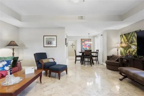 929 SW 11th Street Miami FL 33129