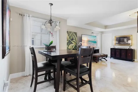 929 SW 11th Street Miami FL 33129