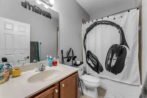 22813 SW 88th Path Cutler Bay FL 33190