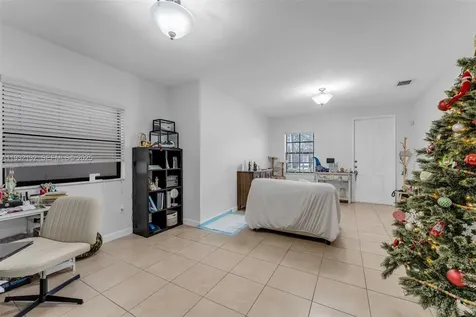 22813 SW 88th Path Cutler Bay FL 33190