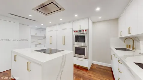 10155 Collins Avenue Bal Harbour FL 33154