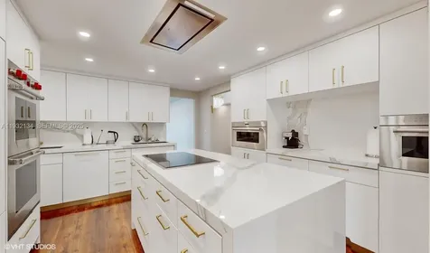 10155 Collins Avenue Bal Harbour FL 33154