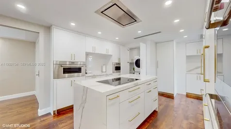 10155 Collins Avenue Bal Harbour FL 33154