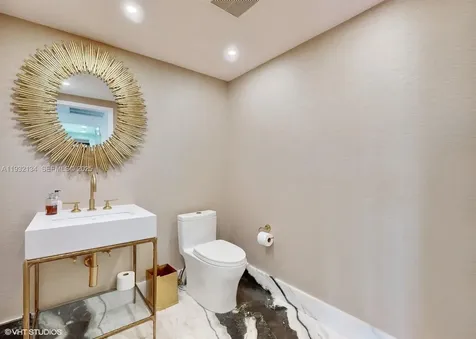 10155 Collins Avenue Bal Harbour FL 33154