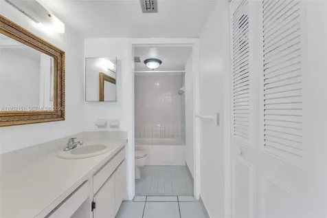 6830 Indian Creek Drive Miami Beach FL 33141