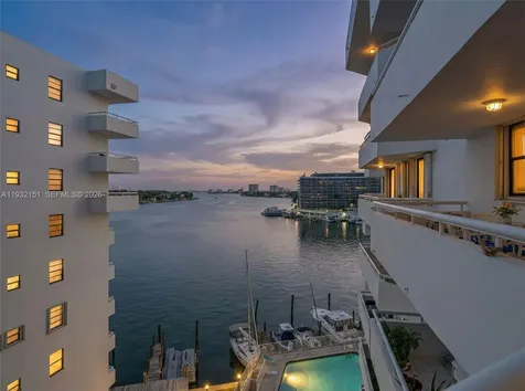6830 Indian Creek Drive Miami Beach FL 33141