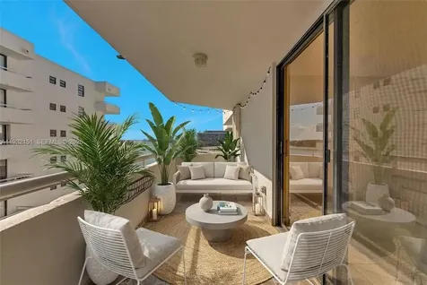 6830 Indian Creek Drive Miami Beach FL 33141