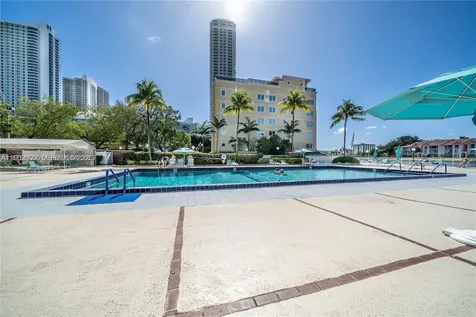 3800 S Ocean Drive Hollywood FL 33019