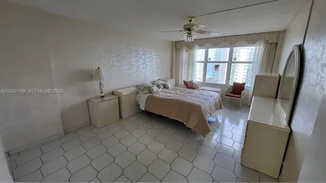 3800 S Ocean Drive Hollywood FL 33019