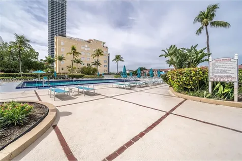 3800 S Ocean Drive Hollywood FL 33019
