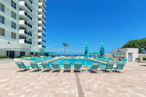 3725 S Ocean Drive Hollywood FL 33019