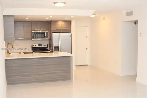 6940 Miami Gardens Drive Hialeah FL 33015