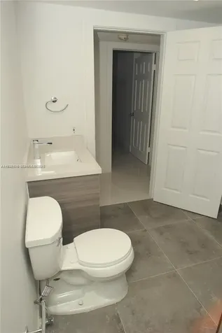 6940 Miami Gardens Drive Hialeah FL 33015