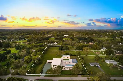 17841 SW 70th Place Southwest Ranches FL 33331