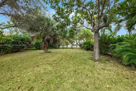 8230 SW 117th Terrace Miami FL 33156