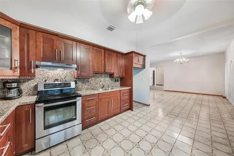 8230 SW 117th Terrace Miami FL 33156