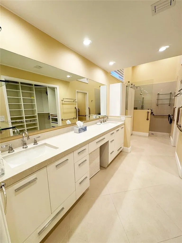 610 Misty Oaks Lane Pompano Beach FL 33069