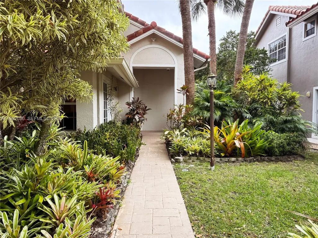 610 Misty Oaks Lane Pompano Beach FL 33069