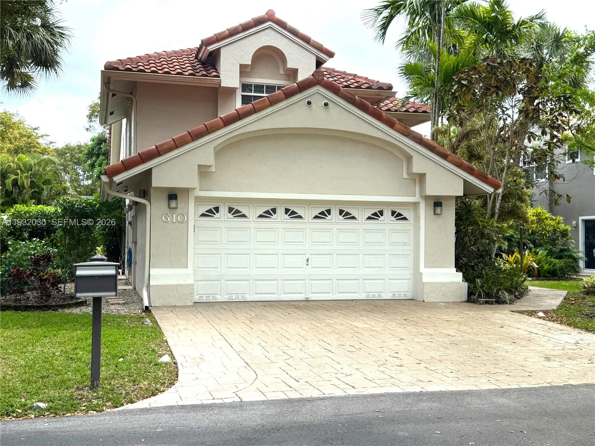 610 Misty Oaks Lane Pompano Beach FL 33069