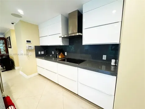 610 Misty Oaks Lane Pompano Beach FL 33069