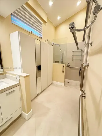 610 Misty Oaks Lane Pompano Beach FL 33069