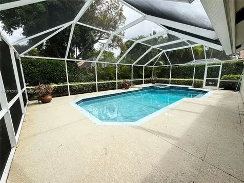 610 Misty Oaks Lane Pompano Beach FL 33069