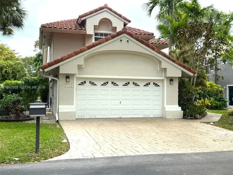 610 Misty Oaks Lane Pompano Beach FL 33069