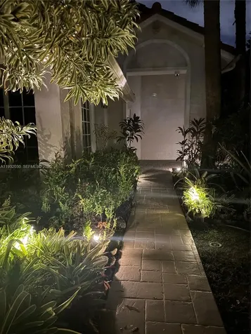610 Misty Oaks Lane Pompano Beach FL 33069
