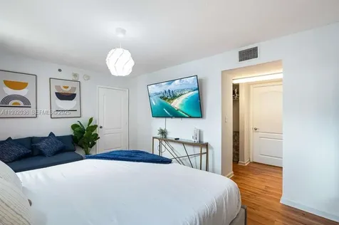 1200 Brickell Bay Drive Miami FL 33131