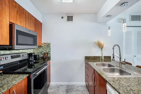 1200 Brickell Bay Drive Miami FL 33131