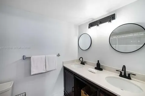 1200 Brickell Bay Drive Miami FL 33131