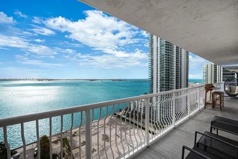 1200 Brickell Bay Drive Miami FL 33131