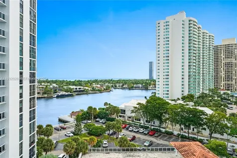 20505 E Country Club Drive Aventura FL 33180
